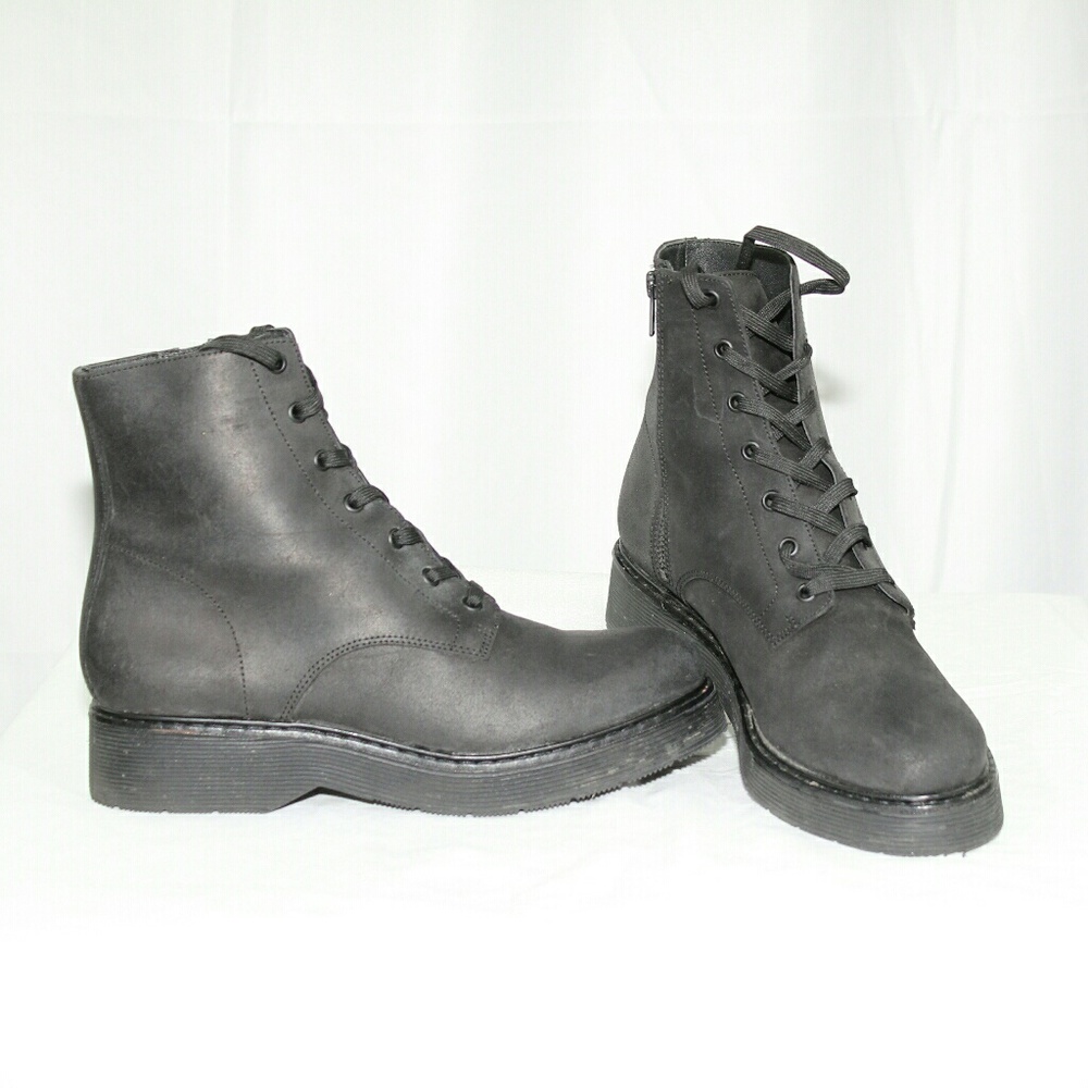 💥💥💥💥💥EUC Like New Vince Combat Boots - Picture 6 of 9